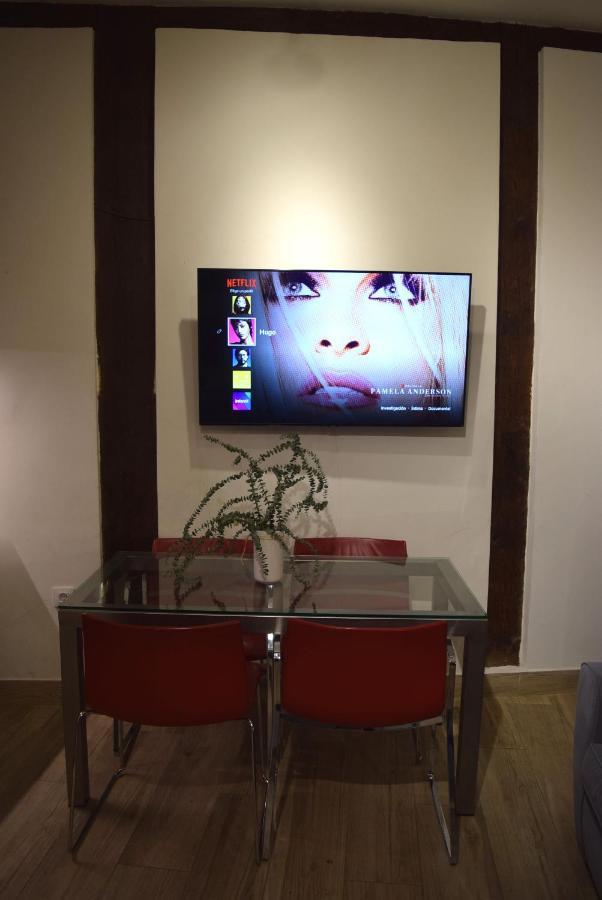 Opera Suites Fidelio , Cozy Studio In The Very Center Of Madrid Luaran gambar